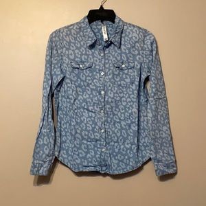 Cherokee Leopard Print Button Up Shirt, Xl
